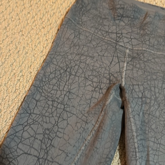 Wonder train , 25” size 4
EEUC - Picture 2 of 4